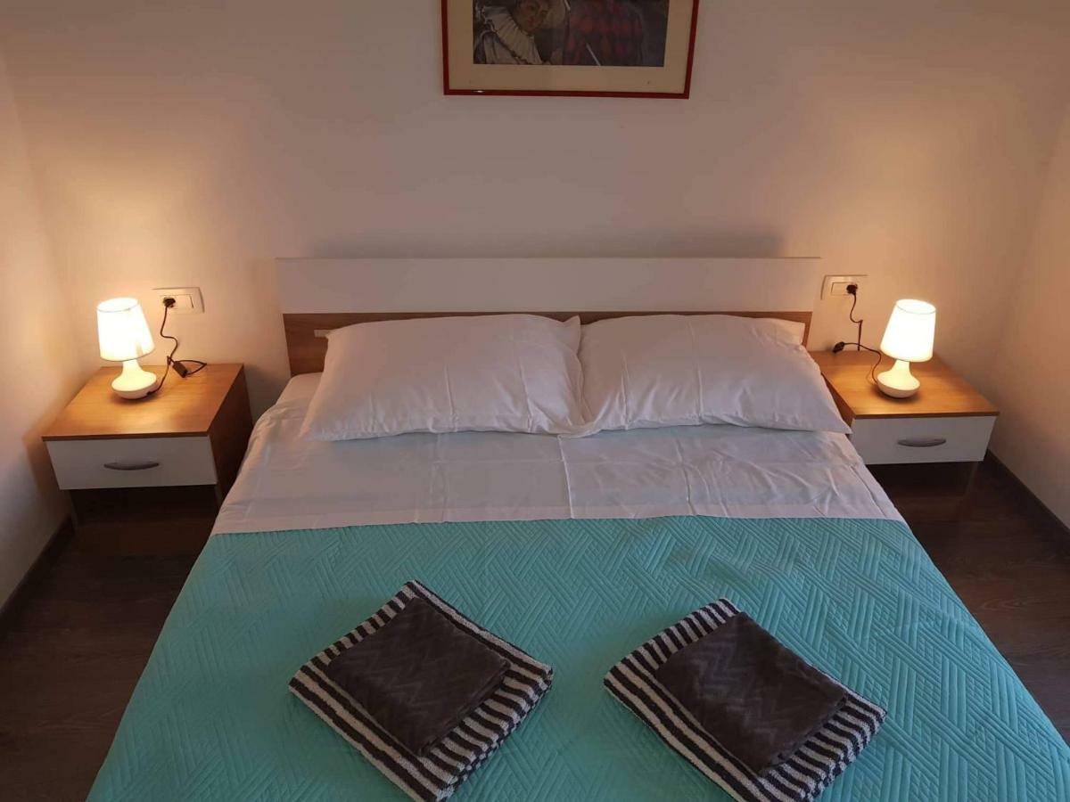 Apartmani Luce I Miho Нін Екстер'єр фото